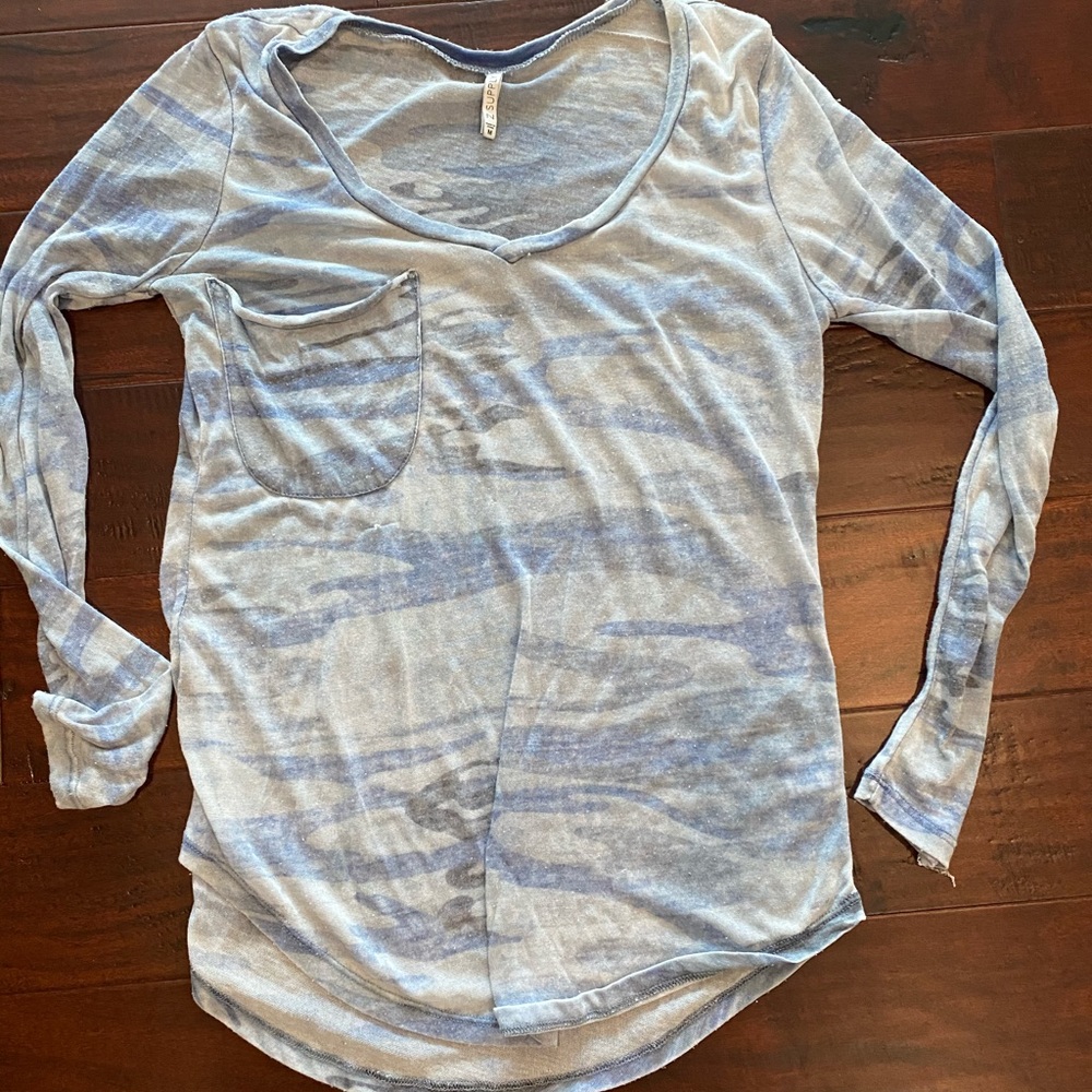 Z supply blue camo top
